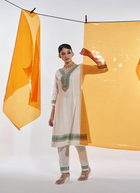 Tew Off White Colour With Digital With Embroidery And Khatli Work Kurti With Bottom Dupatta Wholesale Price In Surat